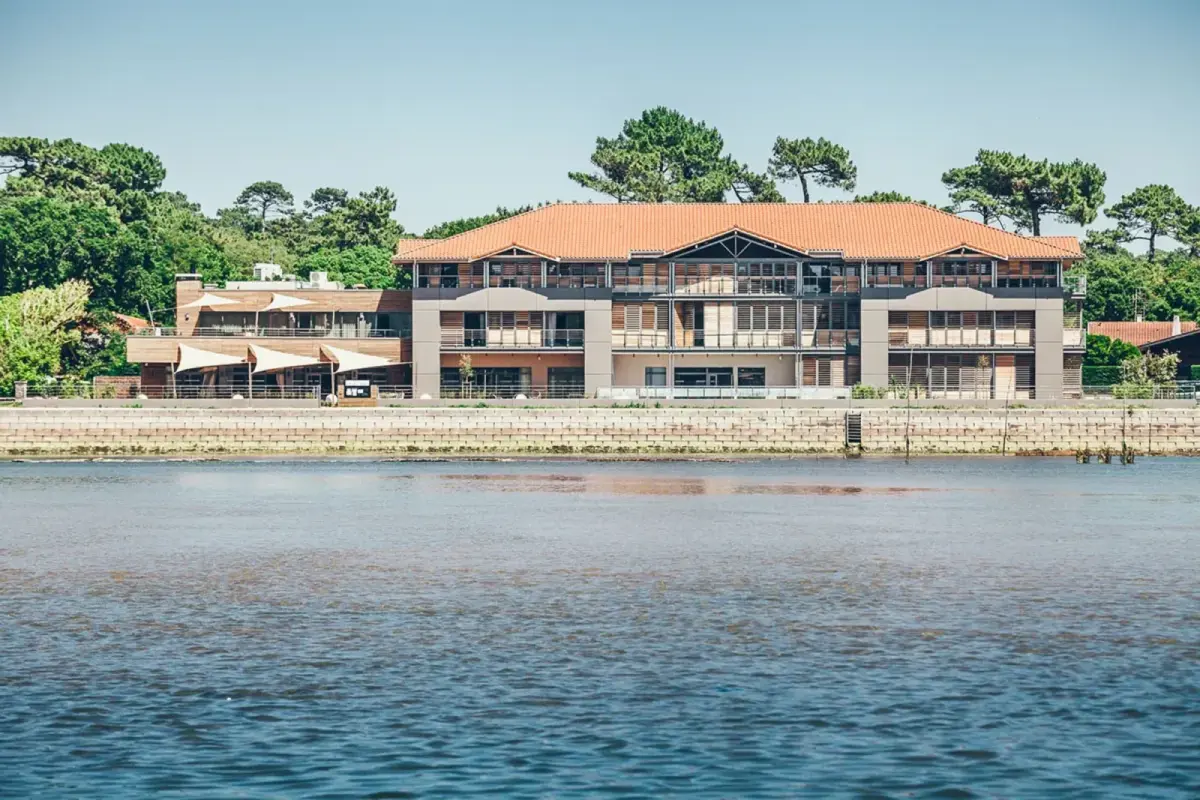 Villa Seren : un restaurant gastronomique avec vue sur le lac d’Hossegor